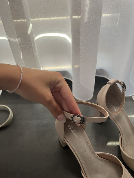 Дамски обувки