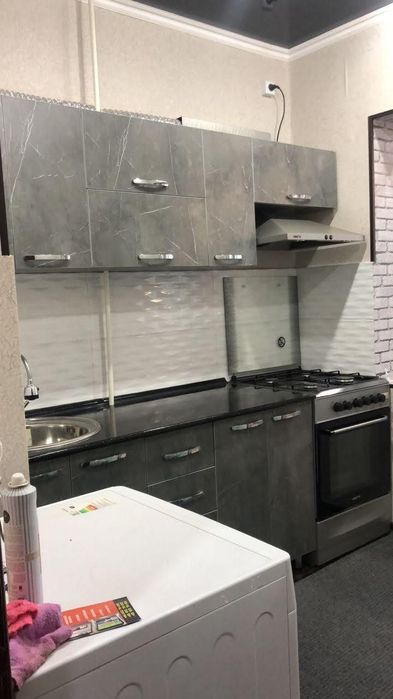 Продаётся 3/2/4 Ангрен 77 серия (70м2)