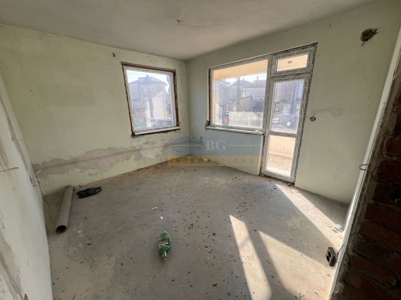 Продава се Къща в Черноморец - 180 кв.м за 1278 €/кв.м - Снимка #2