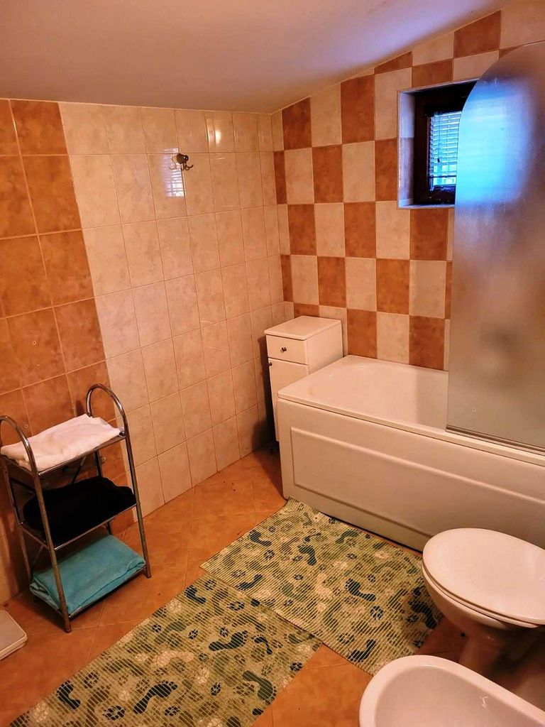 Продава се Къща в с. Николаевка, Област Варна - 115 кв.м за 1000 €/кв.м - Снимка #9