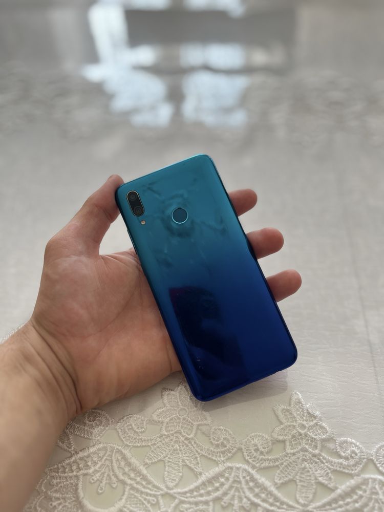 Продам Huawei p smart в отличном состояние
