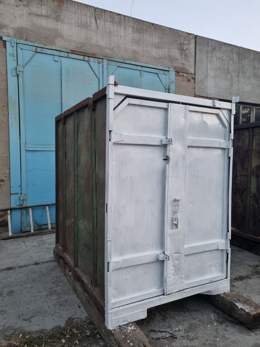 Продам контейнер 3х тонник