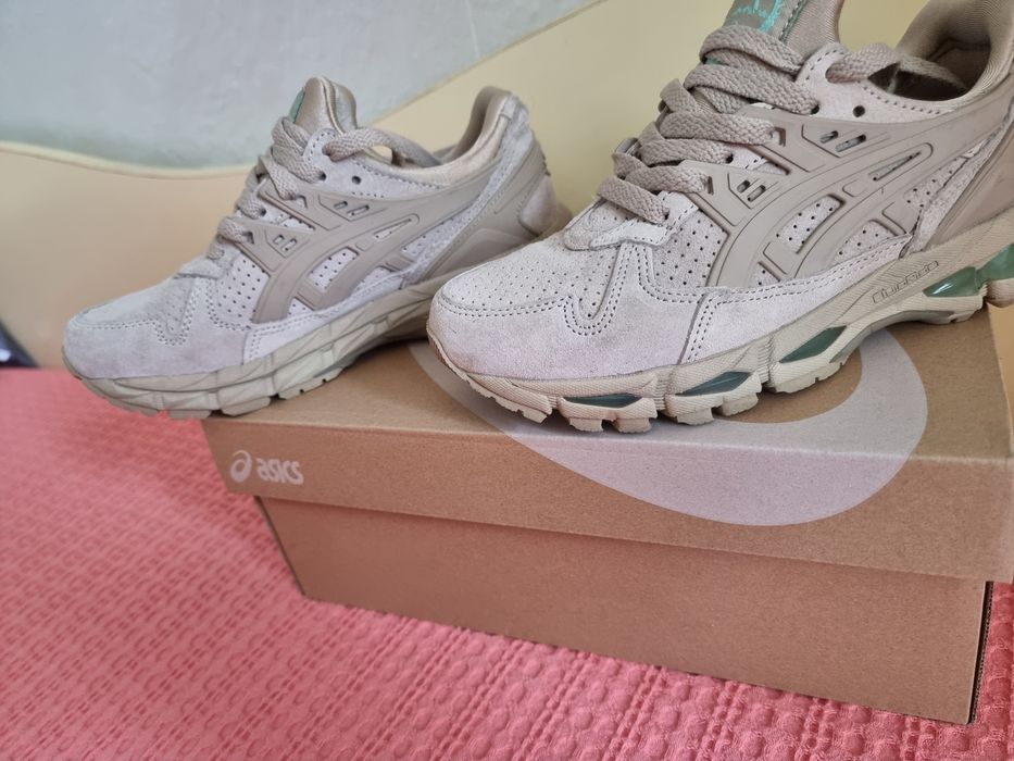 Маратонки Asics 36 номер