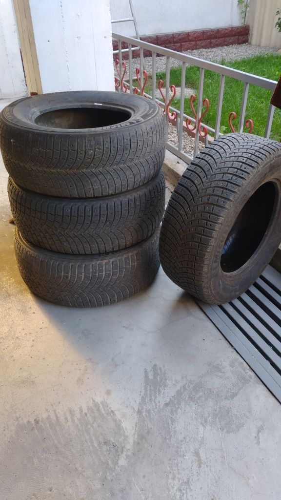 Продам шины MICHELIN