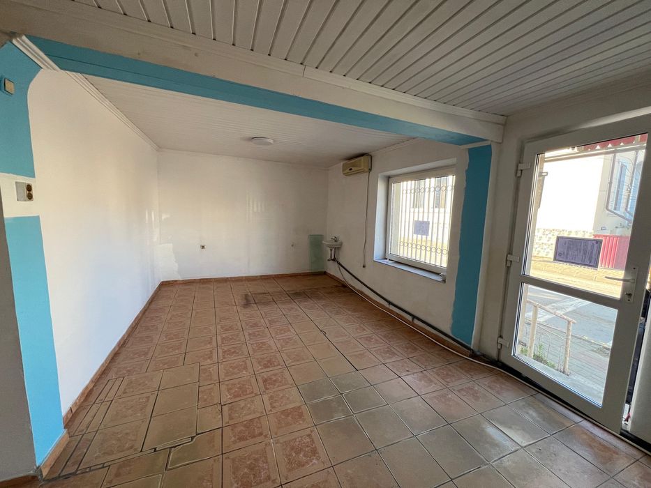 Vand spatiu comercial