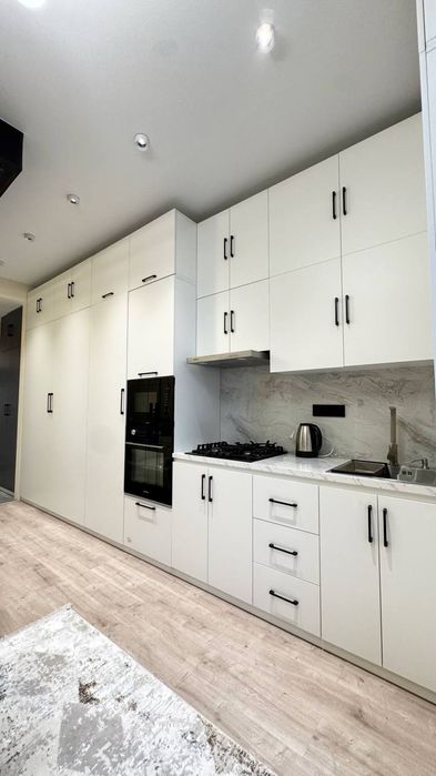 Продам 1 комнатную, улица Шота Руставели,ЖК Navruz