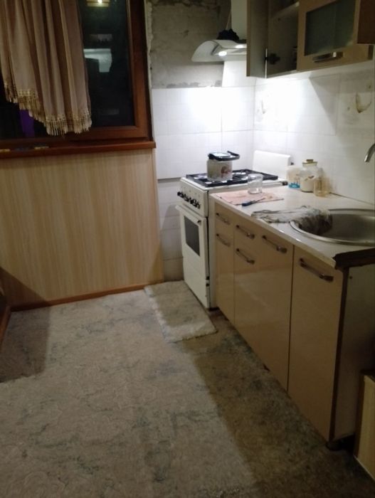 Qora qamish 1/4 uy ijaraga beriladi