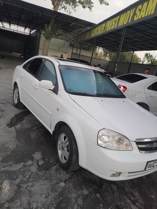 Lasetti 1.8 holati yaxshi