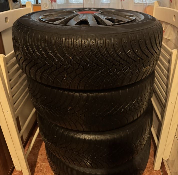 Set 4 jante cu anvelope all season 205/65/15+capace bonus!