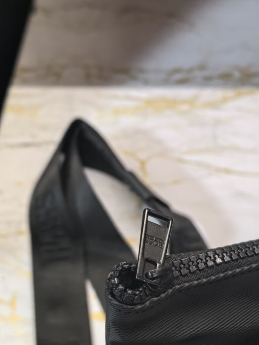 Hugo Boss чанта високо качество