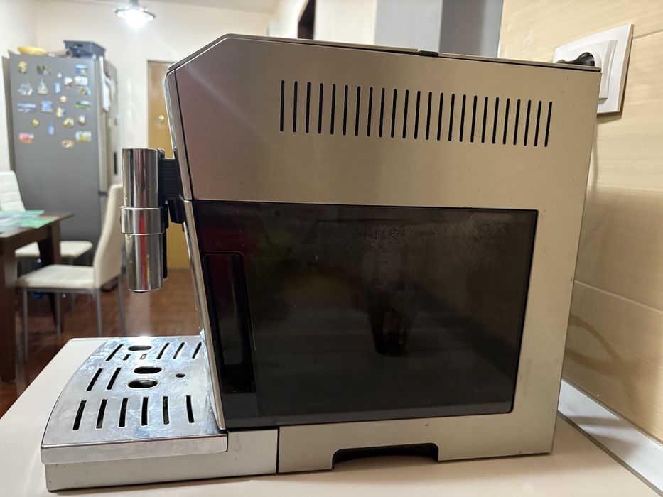 Espressor DeLonghi Primadonna S Deluxe