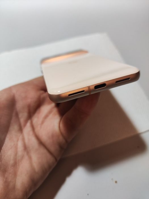 Telefon mobil Google Pixel8, 128GB,8GB RAM, 5G, Rose, Dual SIM- ca nou