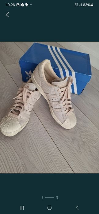 Vând adidasi ADIDAS super star, masura 40