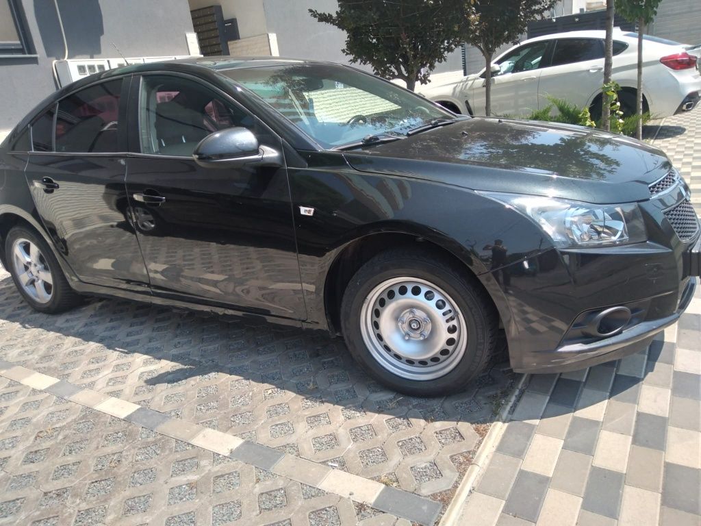 Chevrolet Cruze an 2010, motor 1.6 benzina, 155000 km