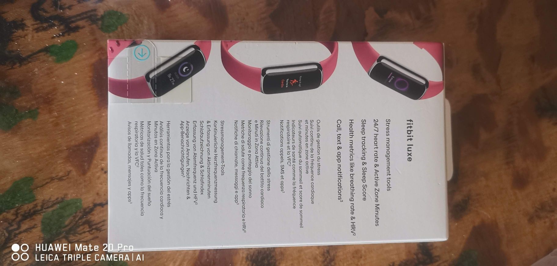 Fitbit luxe нови са оригинал