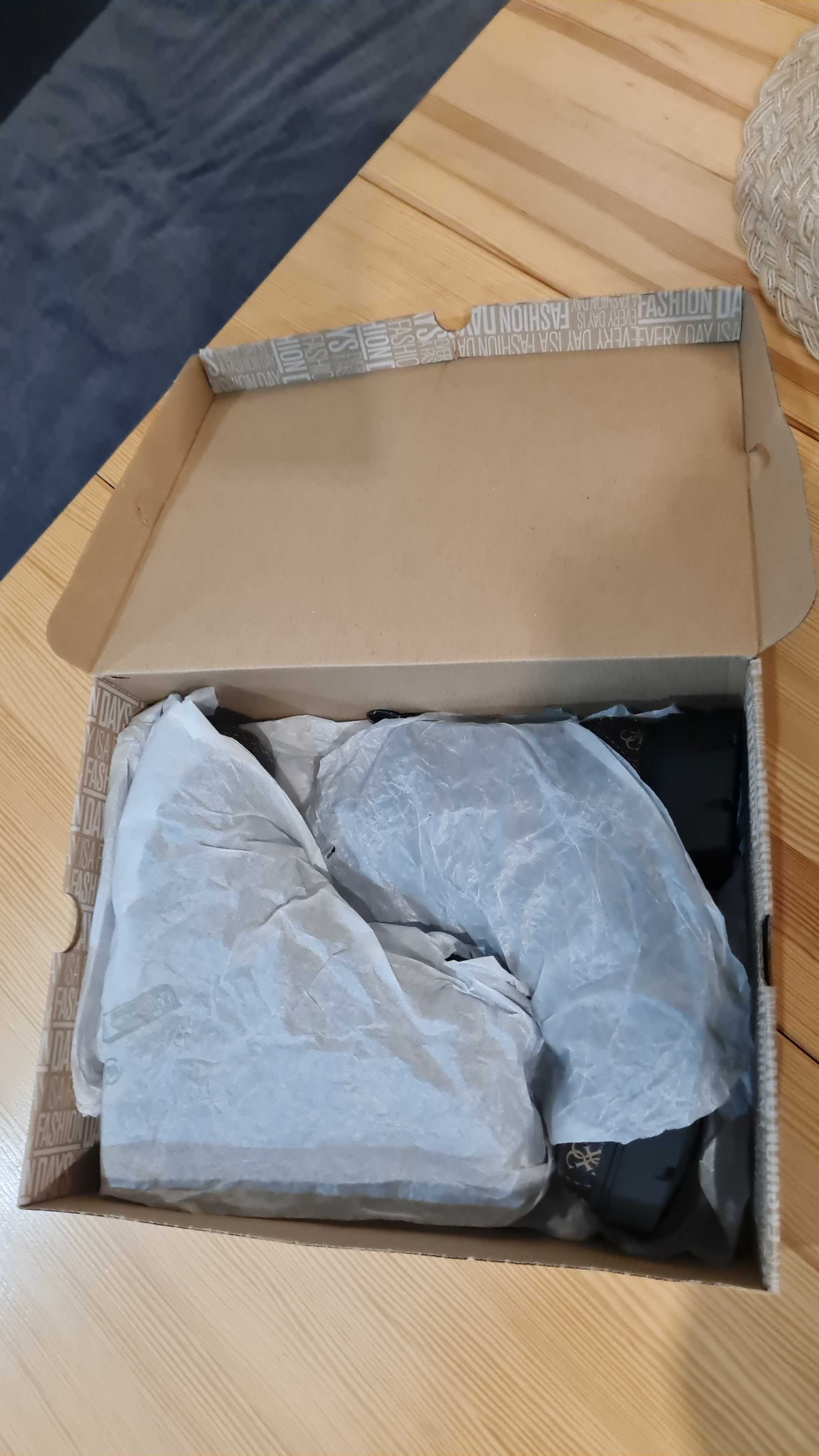 Нови ботуши GUESS , 38 р-р
