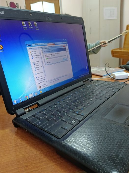 Продам Ноудбук 200 гиг
