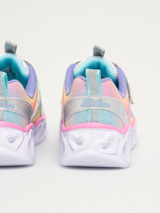 Светещи обувки Skechers