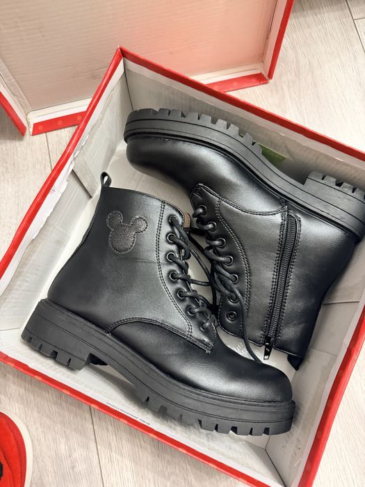 Ghete fete nr 34 noi cu eticheta