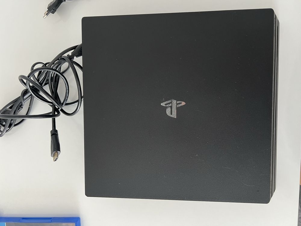 PlayStation 4Pro 1TB