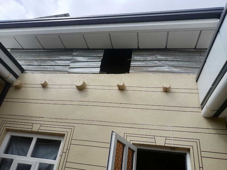 Vobkent tuman markazida hovli sotiladi
