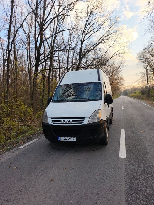 Vând iveco daily