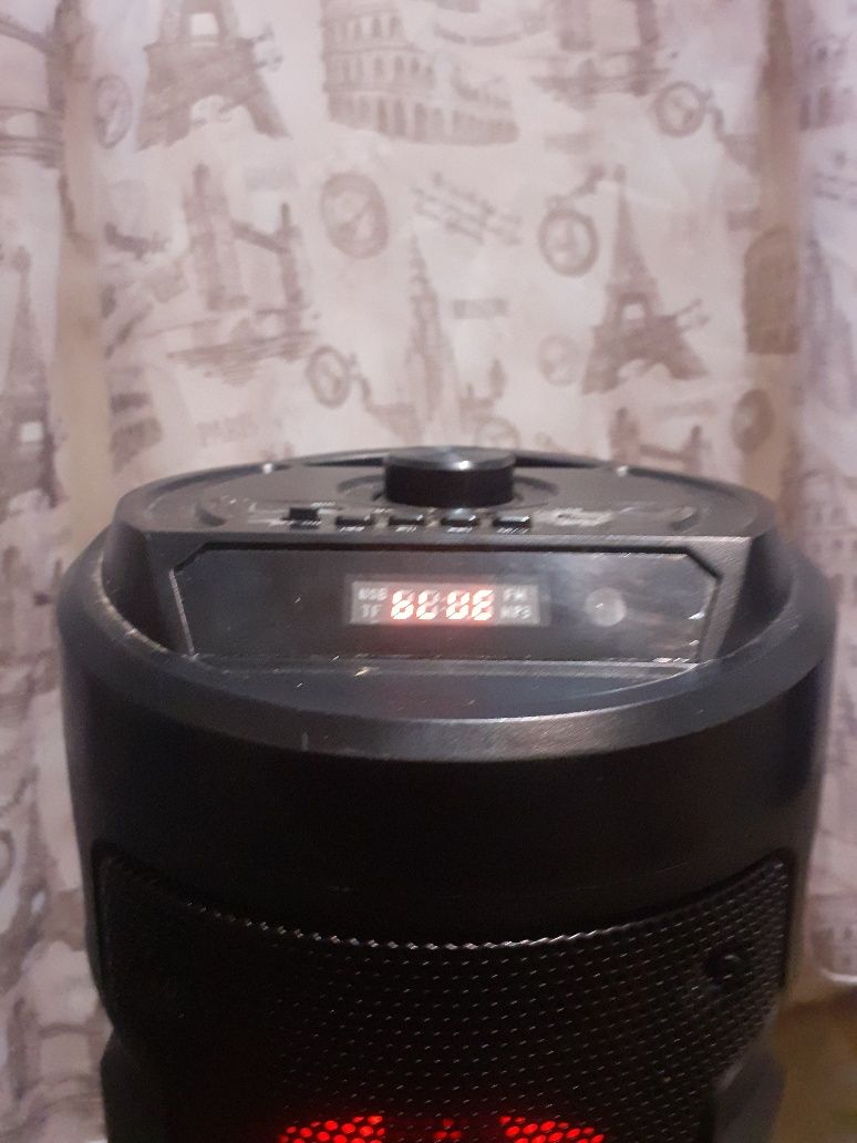 Boxă bluetooth radio