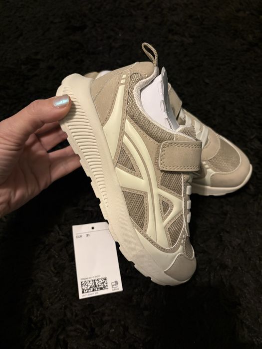 Adidasi H&M marimea 31