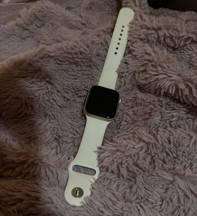 Apple Wath SE, 2024г