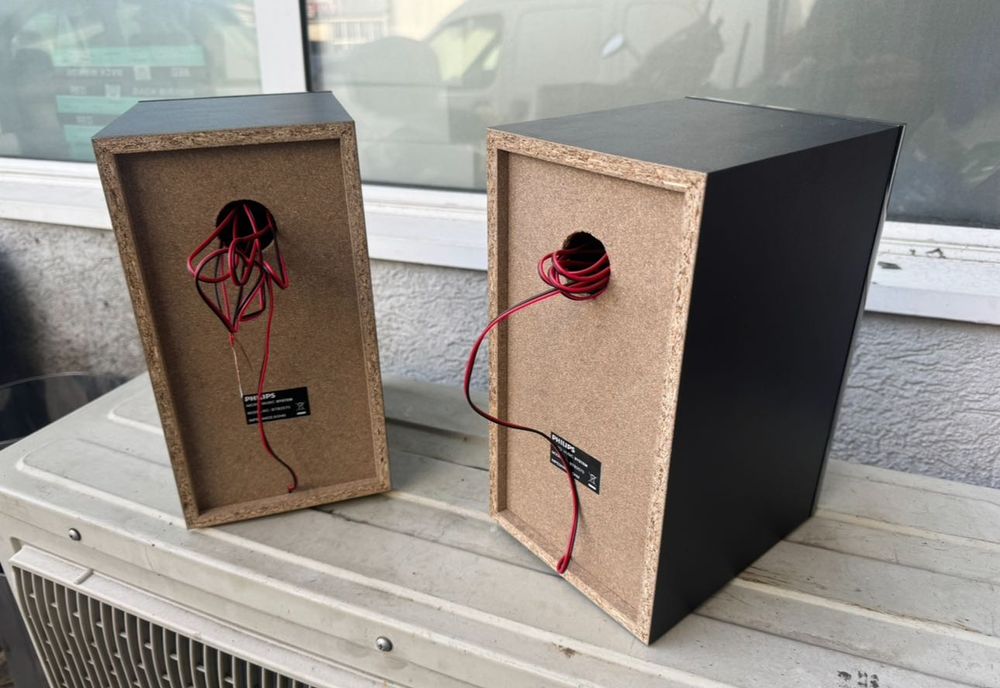 НОВИ големи тонколони Philips