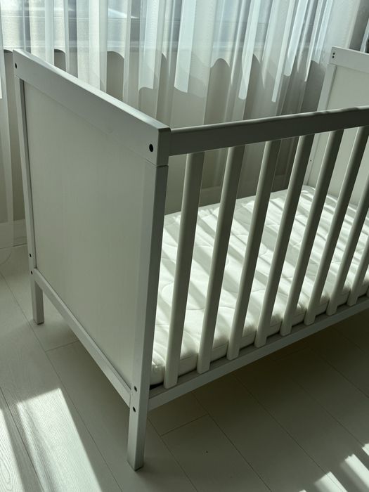 Vand pătuț alb Ikea Sundvik