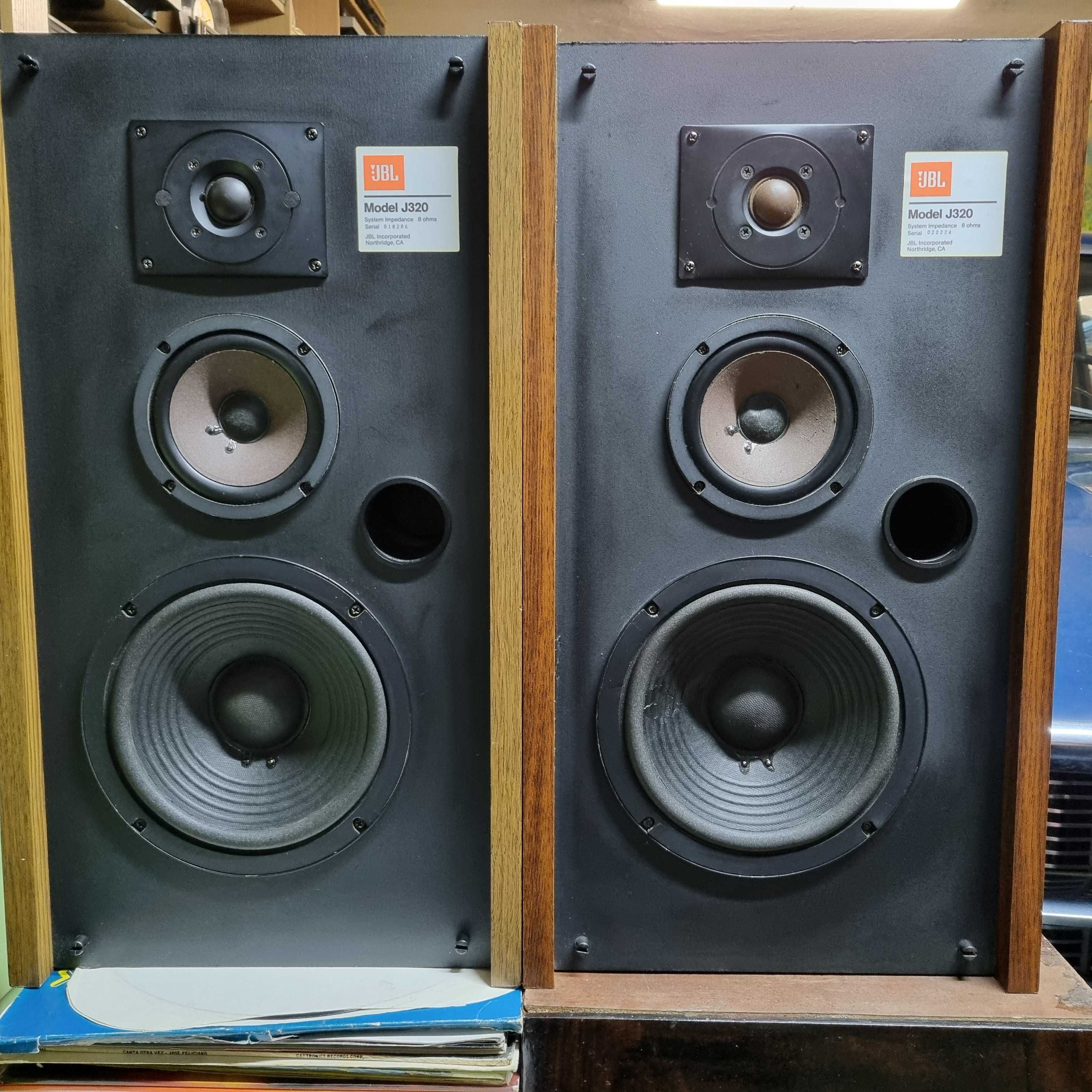 Тонколони JBL J320