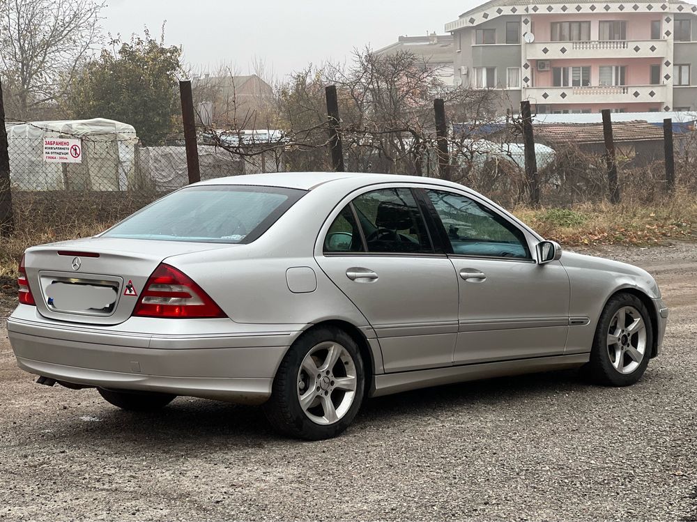 Mercedes Benz  C200