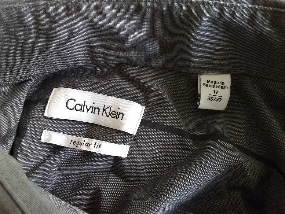 Оригинална памучна риза Calvin Klein Regular Fit (размер 17)