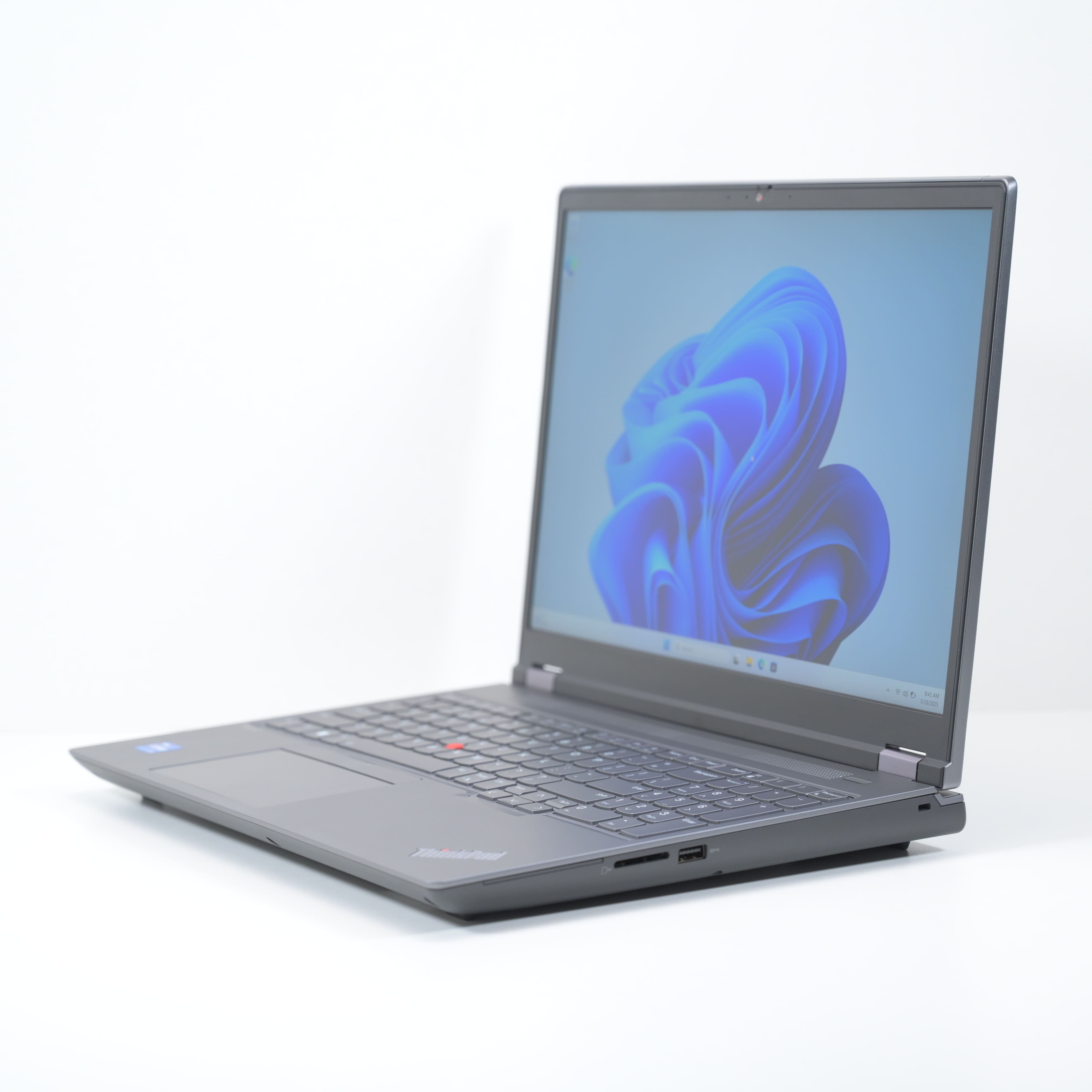 Laptop Lenovo Thinkpad P16 Gen 2 - BSGmag