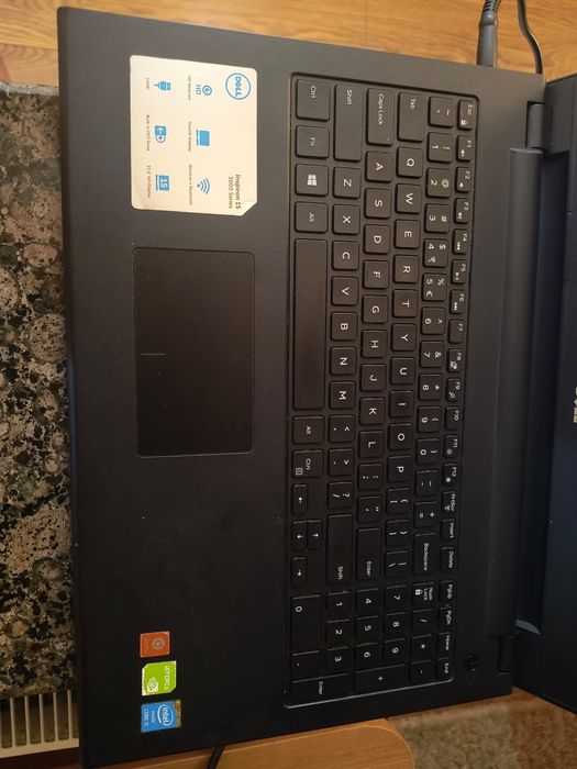 Laptop Dell  Inspiron 15