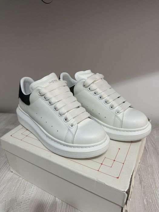 Alexander Mcqueen