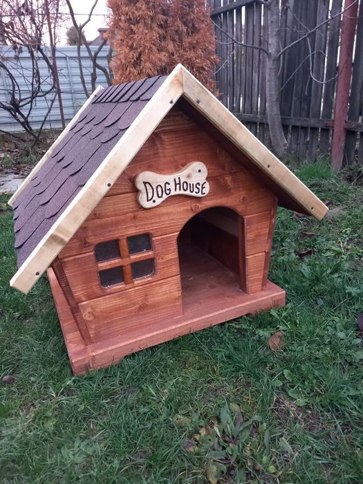 Coteț CĂSUȚĂ  pentru câini de talie mică.