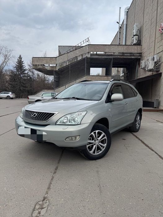 Лексус второго поколения.