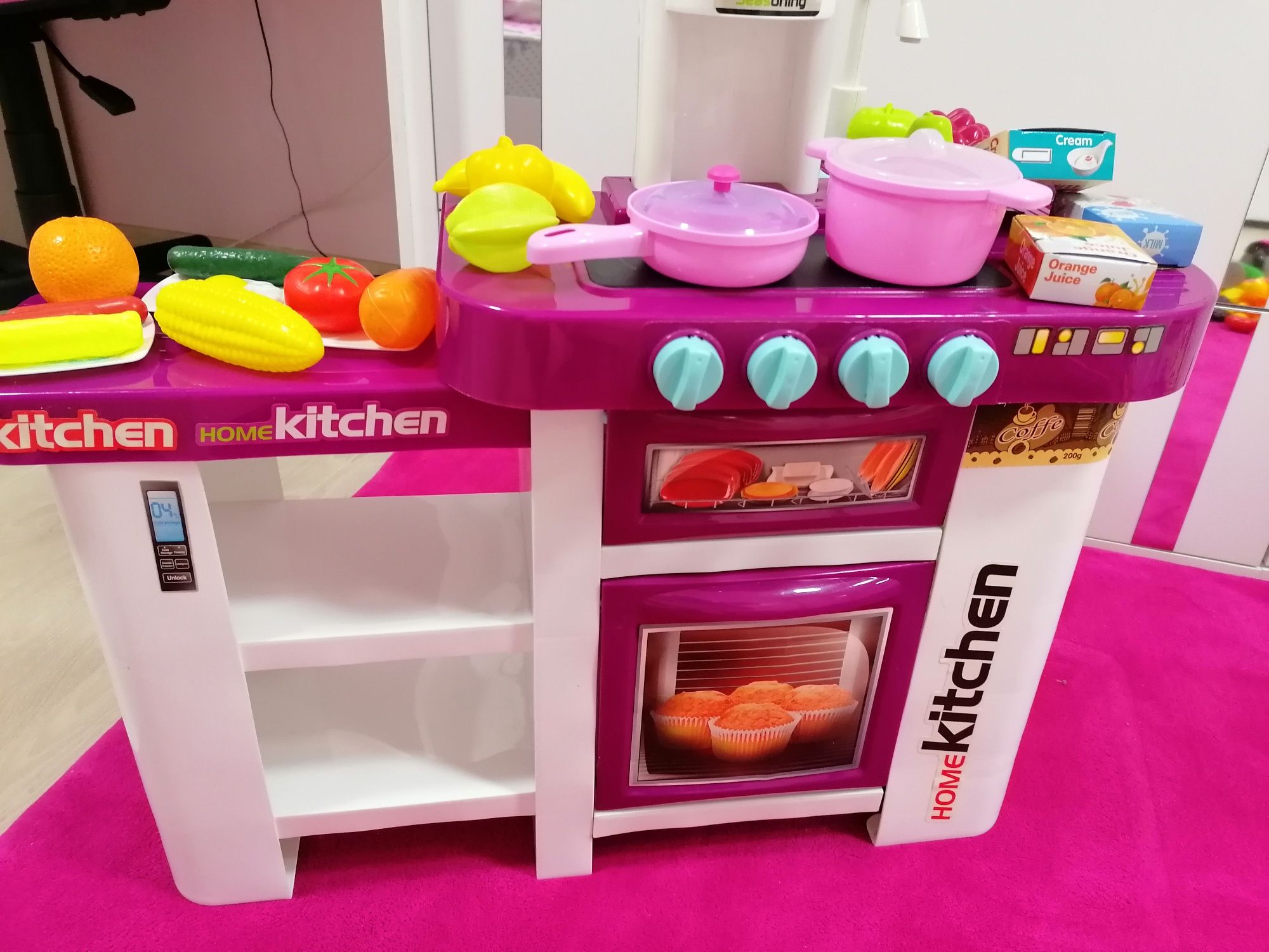 Детска кухня за момиче