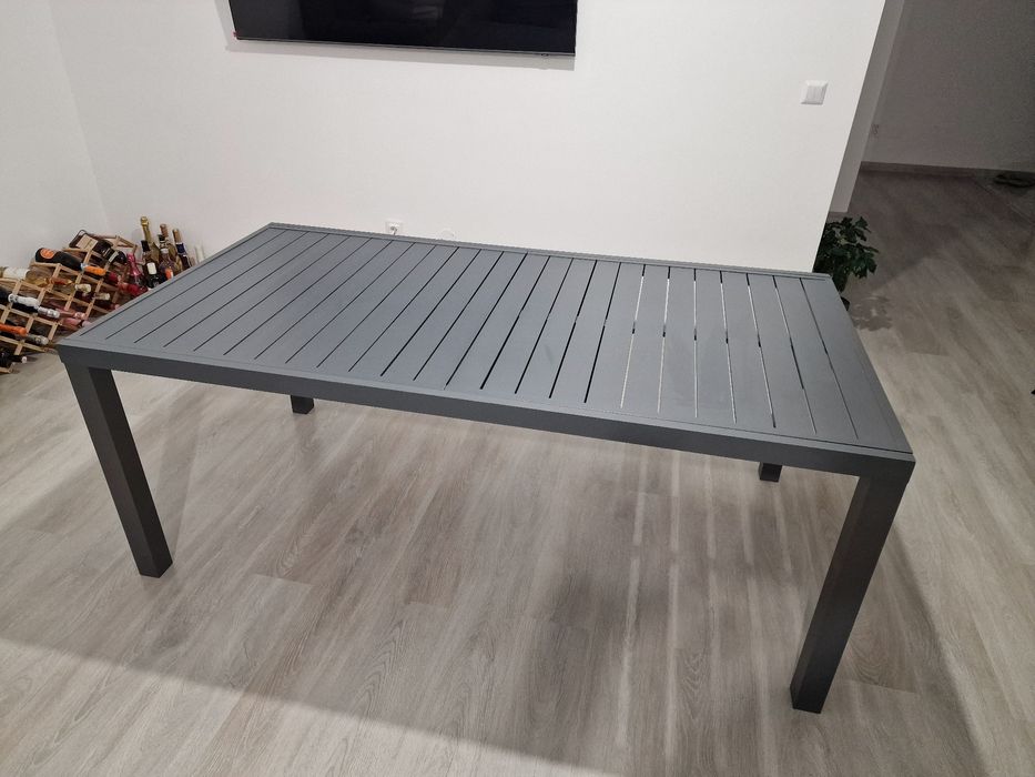 Masa extensibila pentru terasa cu 6 scaune pliabile