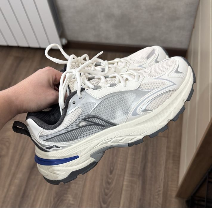 Продаются новые кроссовки Li Ning 39 размер унисекс