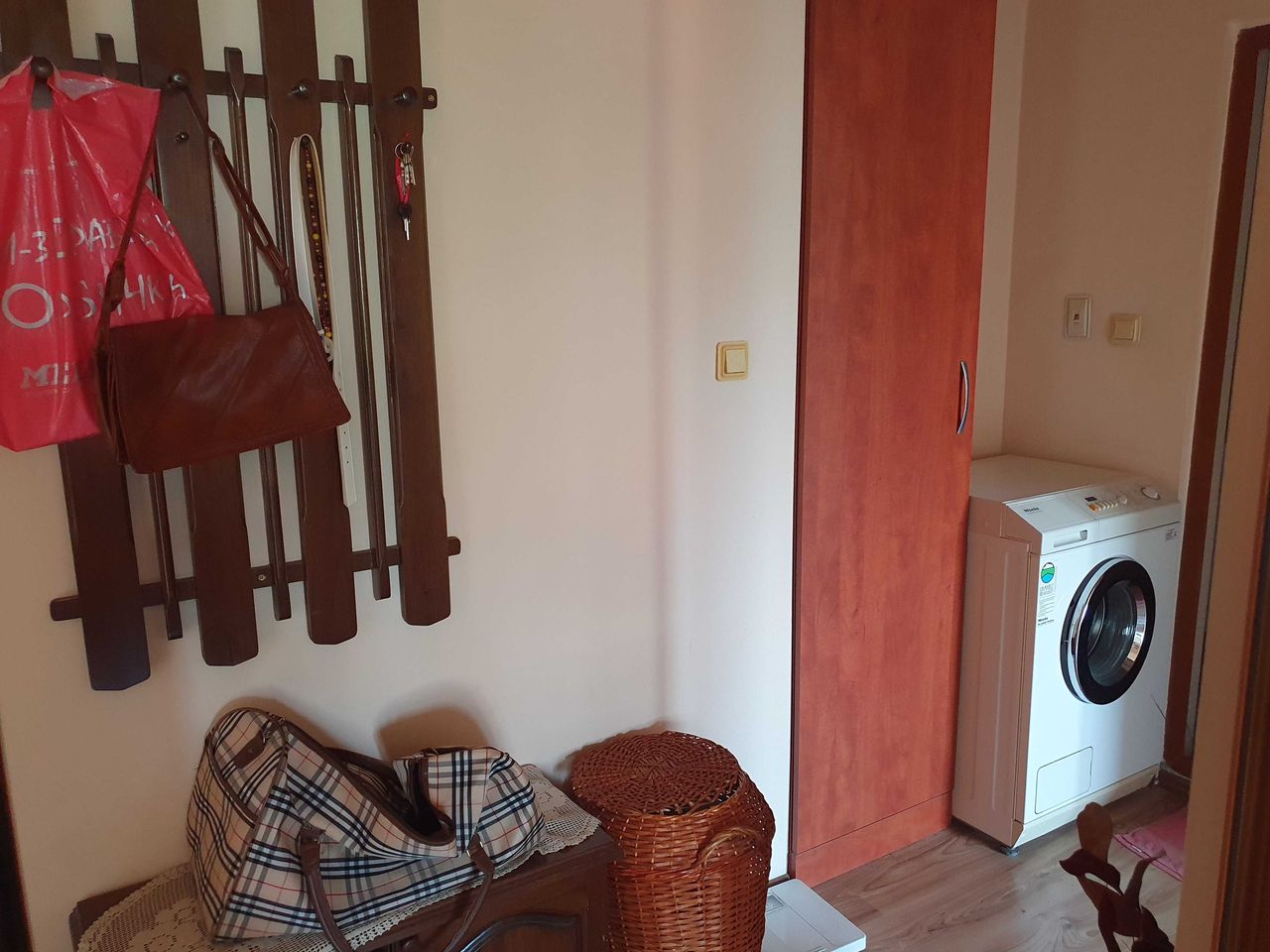 Продава се Четиристаен апартамент в Казанлък - 105 кв.м за 1093 €/кв.м - Снимка #4