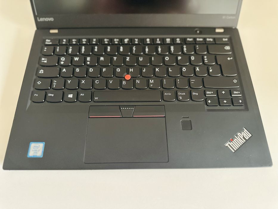 Laptop Lenovo X1 Carbon Gen 5, i7-6600U, 8GB, SSD 256 - STARE BUNA
