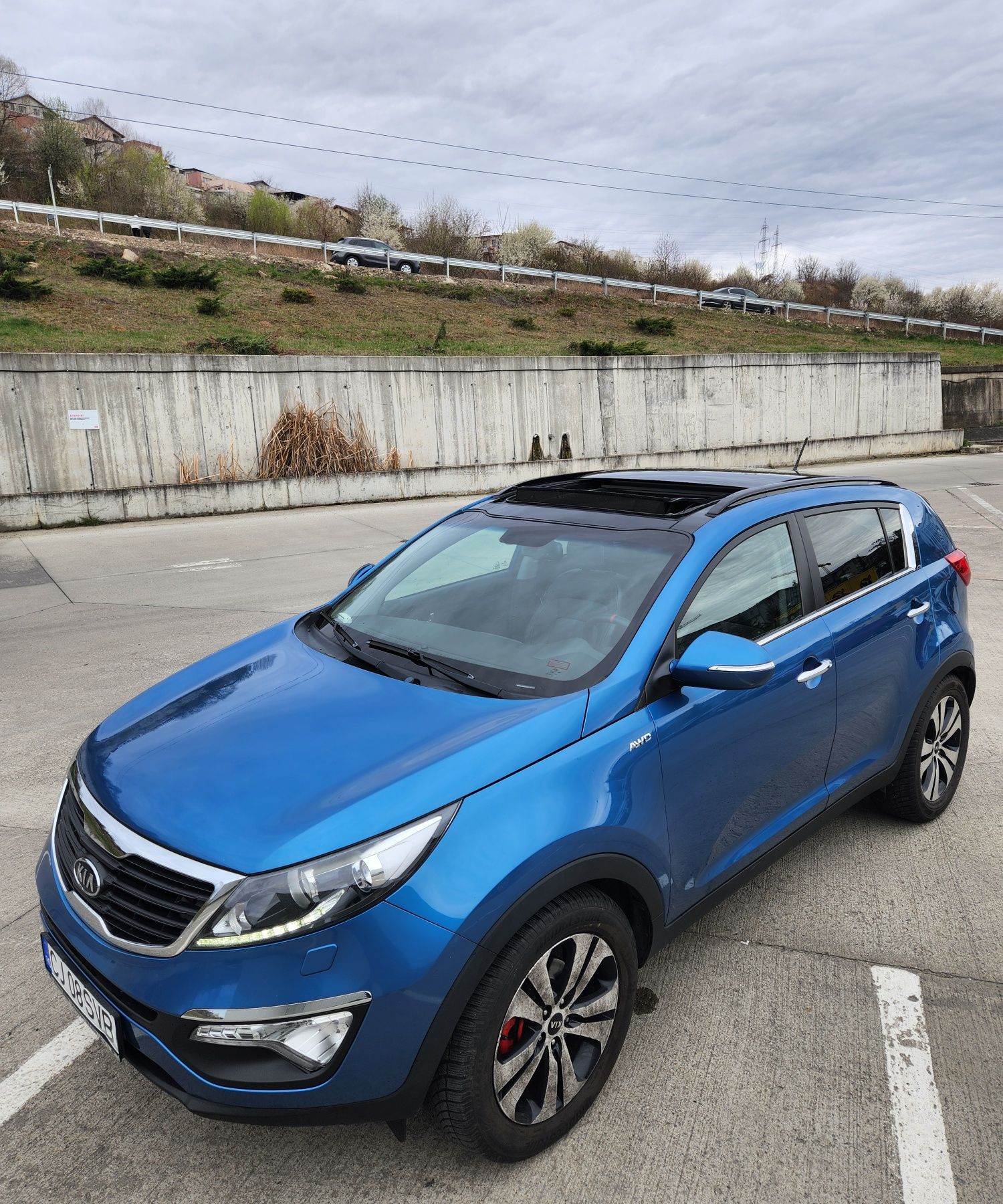 Vand Kia Sportage 4x4 2.0 CRDI 2012 (full option)