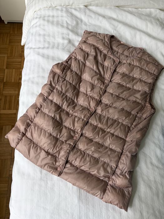 Uniqlo ultra light down vest in pink