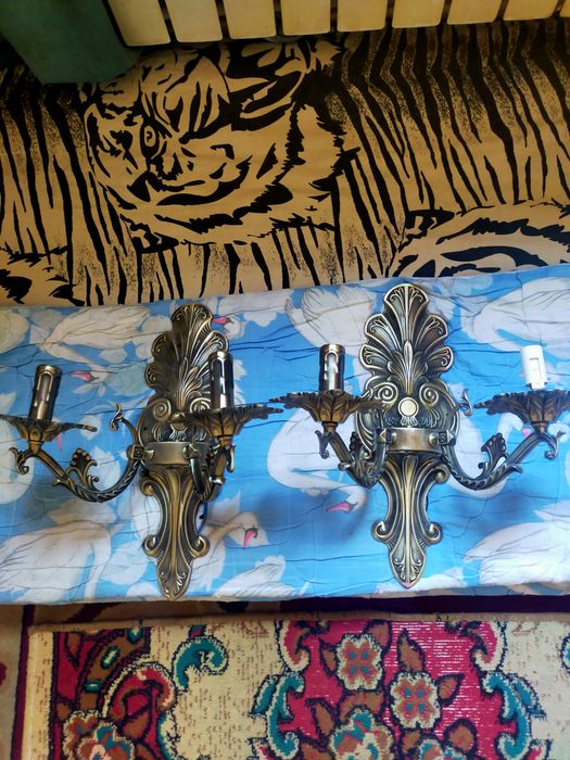 Продам- светильники-"Бра".