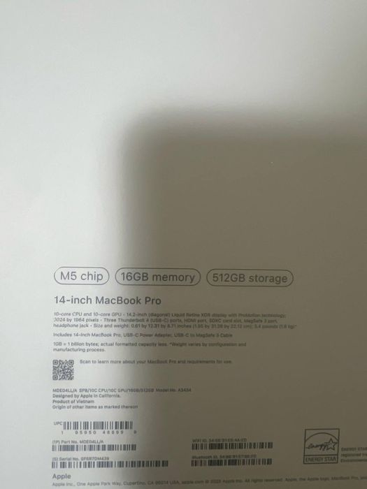 Продам  Macbook 14  Pro M5 16Gb/512 gb
