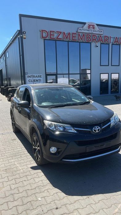 Dezmembram Toyota Rav 4 2.2 diesel 4x2 din 2014