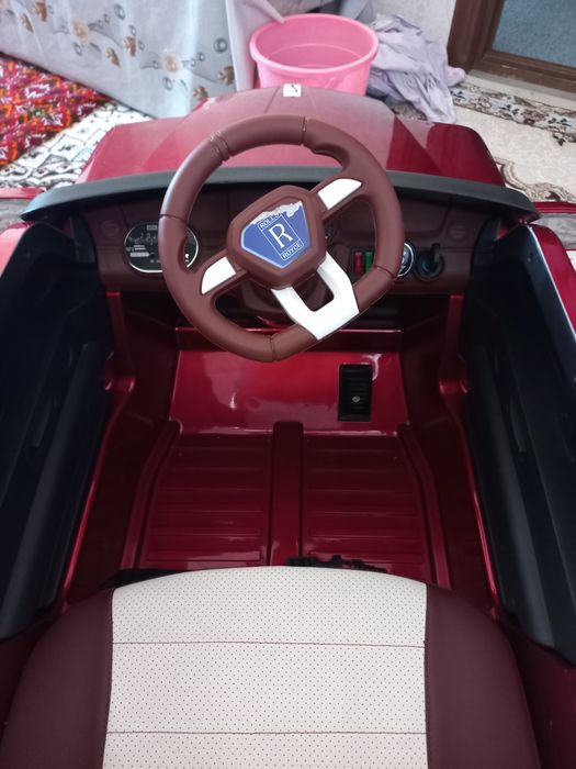 Болалар машинаси сотилади. Продаётся детская машина